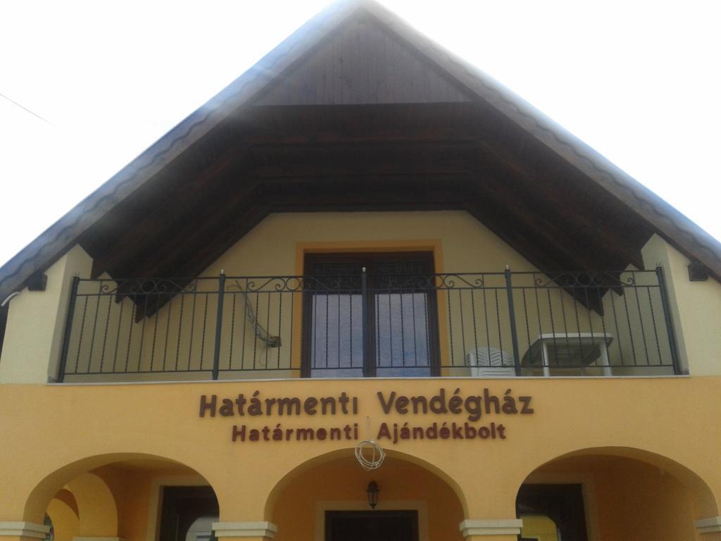 Hatarmenti Vendeghaz Zsira Экстерьер фото