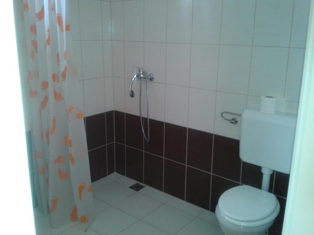 Hatarmenti Vendeghaz Zsira Номер фото